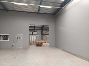 Scheidingswanden in loods